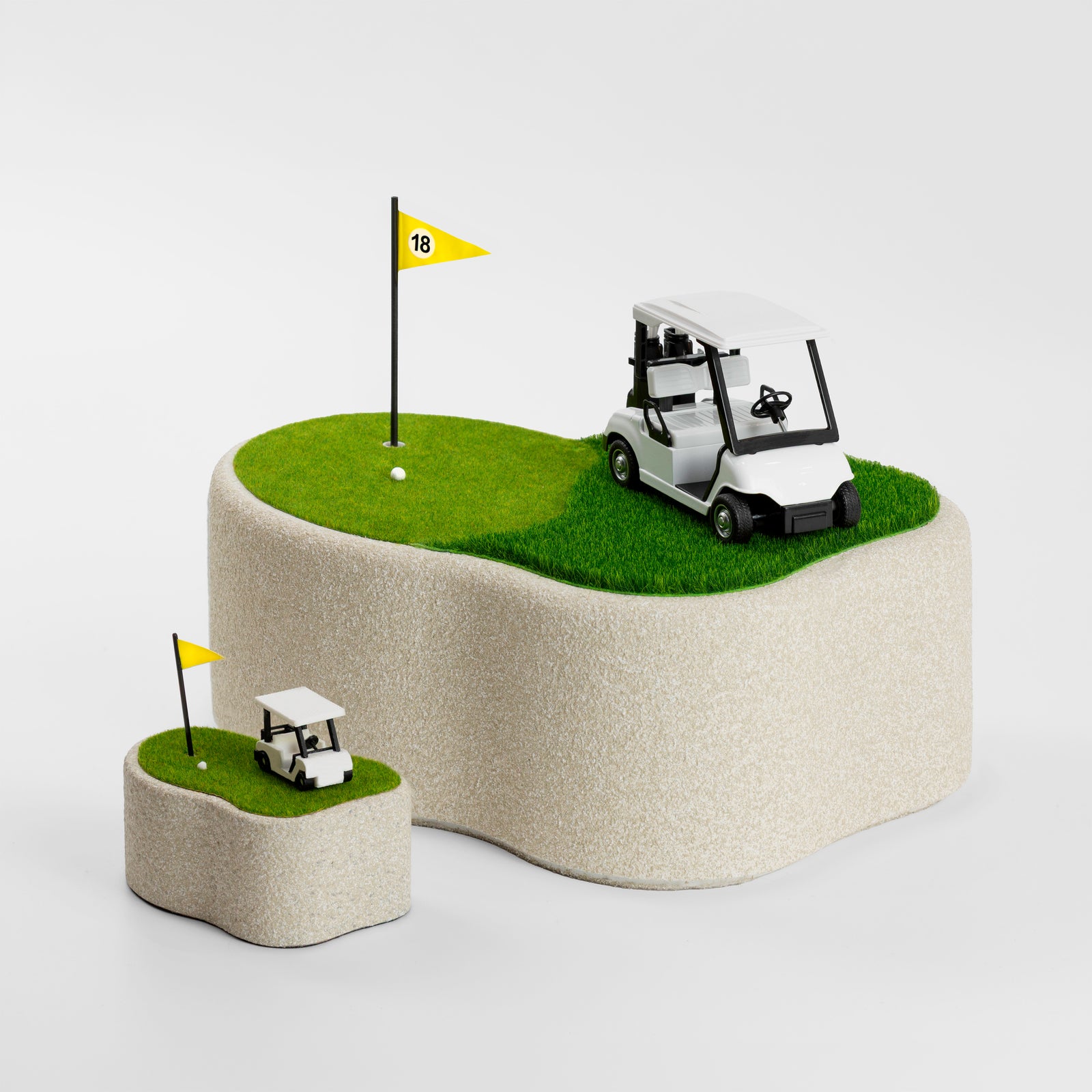 Golf Keepsake Cremation Urn: The 18th Hole (White)
