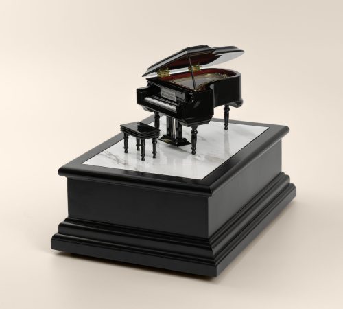 Piano-Flipped